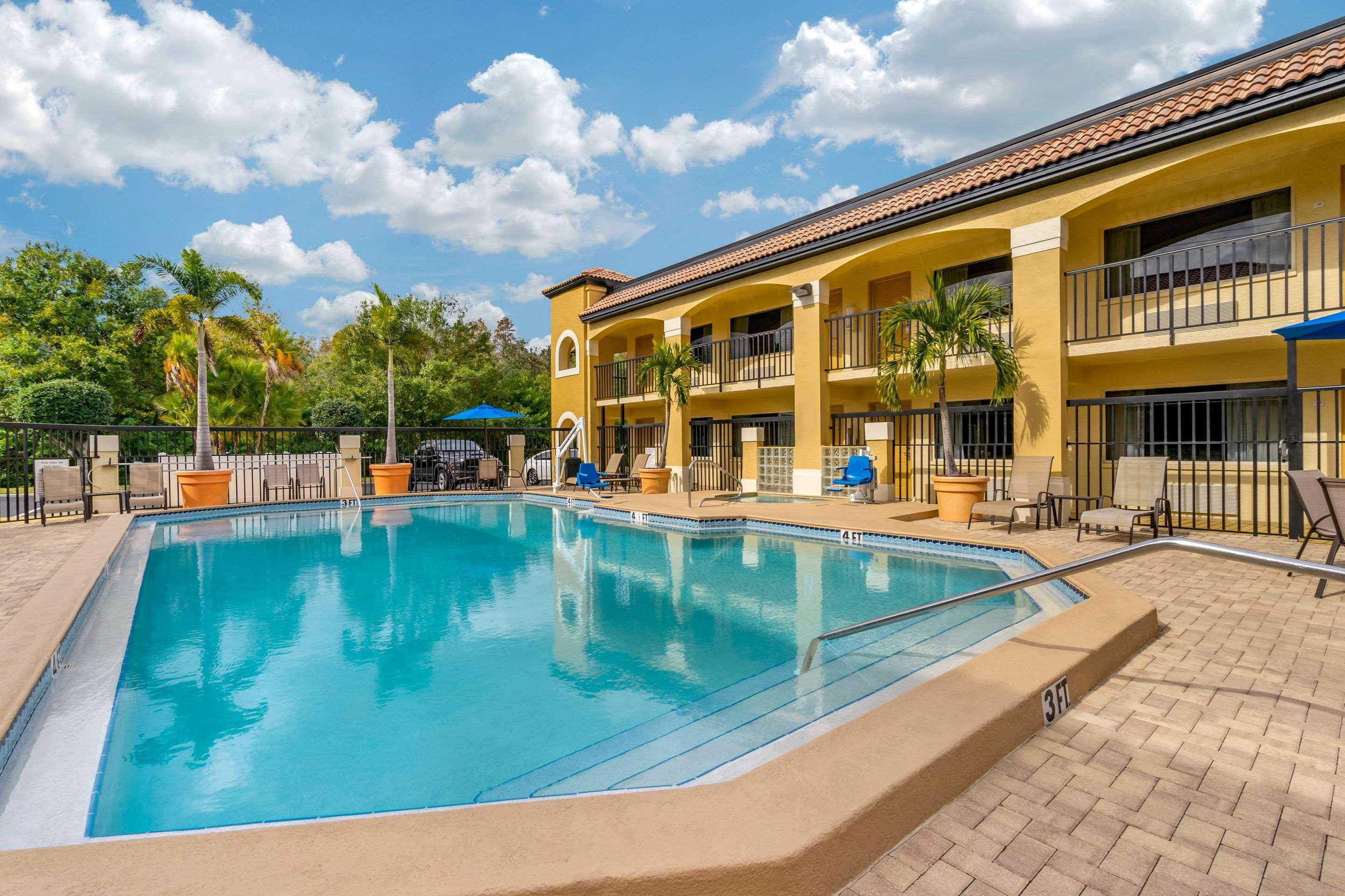 Comfort Inn Sun City Center - Ruskin - Tampa South Екстер'єр фото
